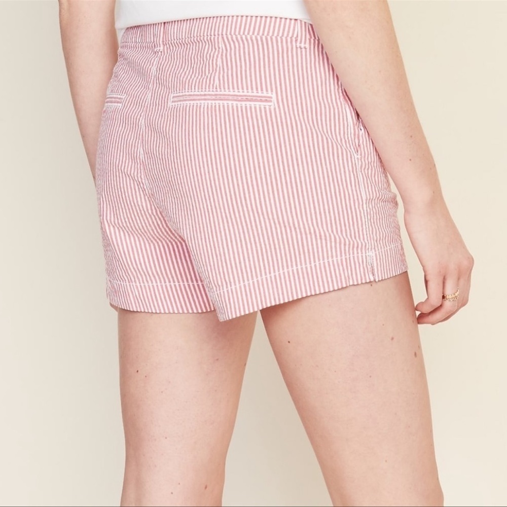 Old Navy Womens 12 Everyday Short Chino Style Mid Rise Pink White Pinstripe - Picture 7 of 7